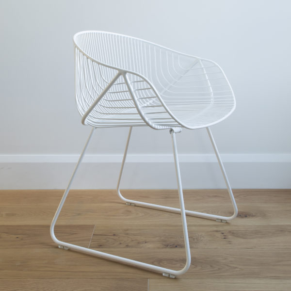 White wire Portobello dining chair, curved arms, wire legs