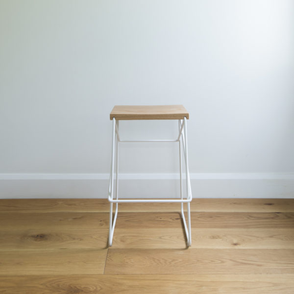 front shot of white wire kitchen stool with criss cross legs & solid oak seat