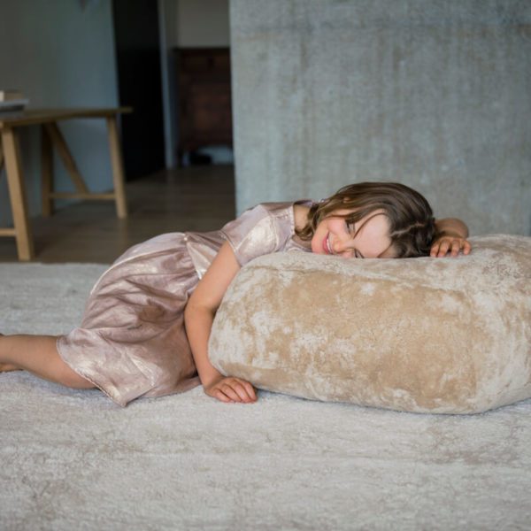 Sheepskin Stones Ico Traders New Zealand Wool Sheepskin Rug And Woolen Stones By Wilson Dorset