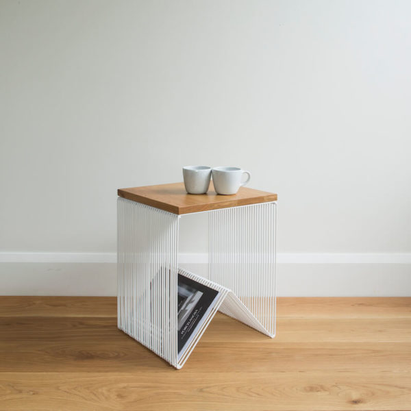 Willowby hardtop - White wire stool