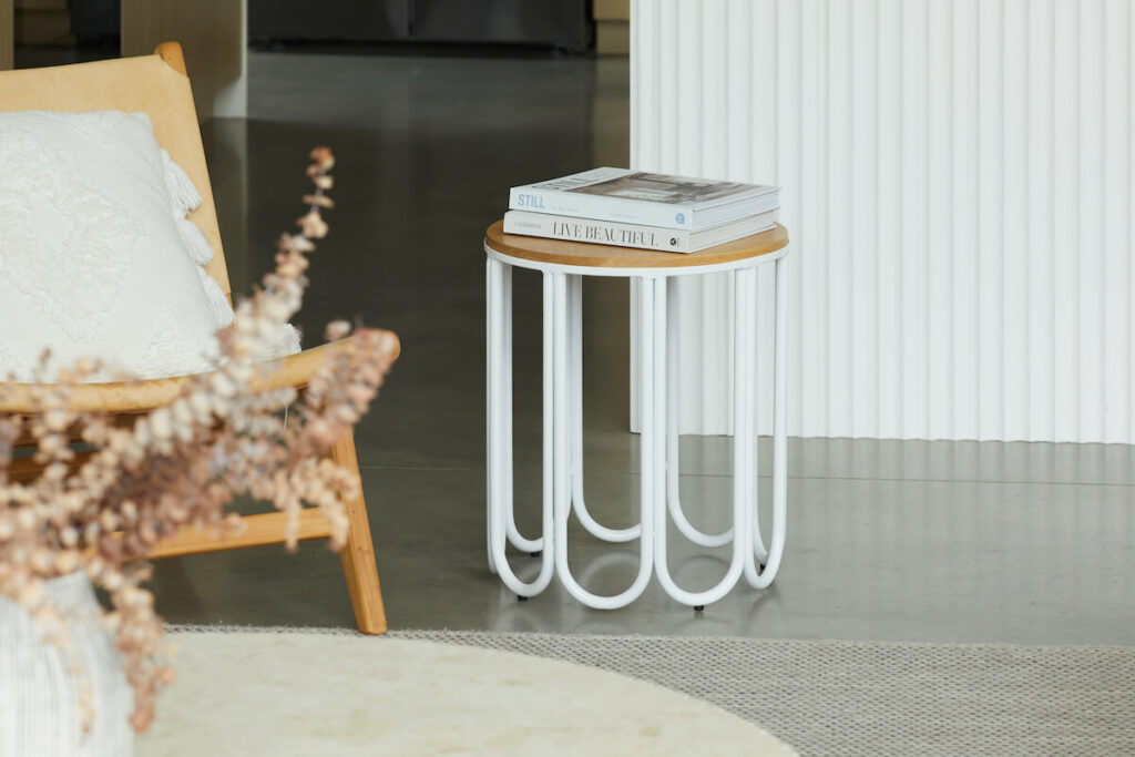 Wire Sidetable