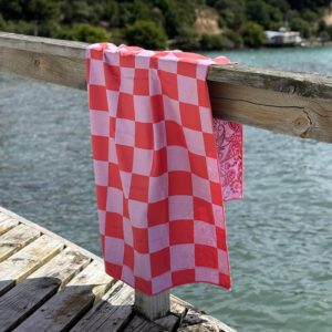 Candyfloss & Lipgloss SANDFREE TOWEL