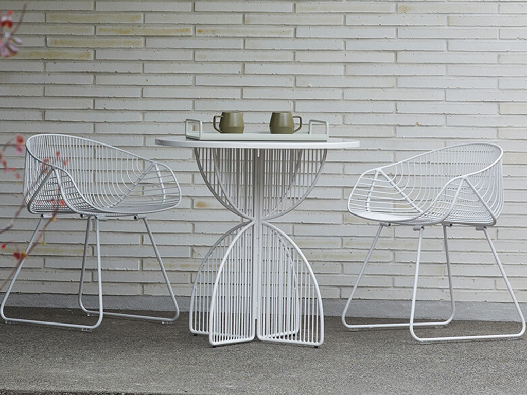 Buy an outdoor setting from Ico Traders. Designed for New Zealand living. Save by buying as a bundle deal.